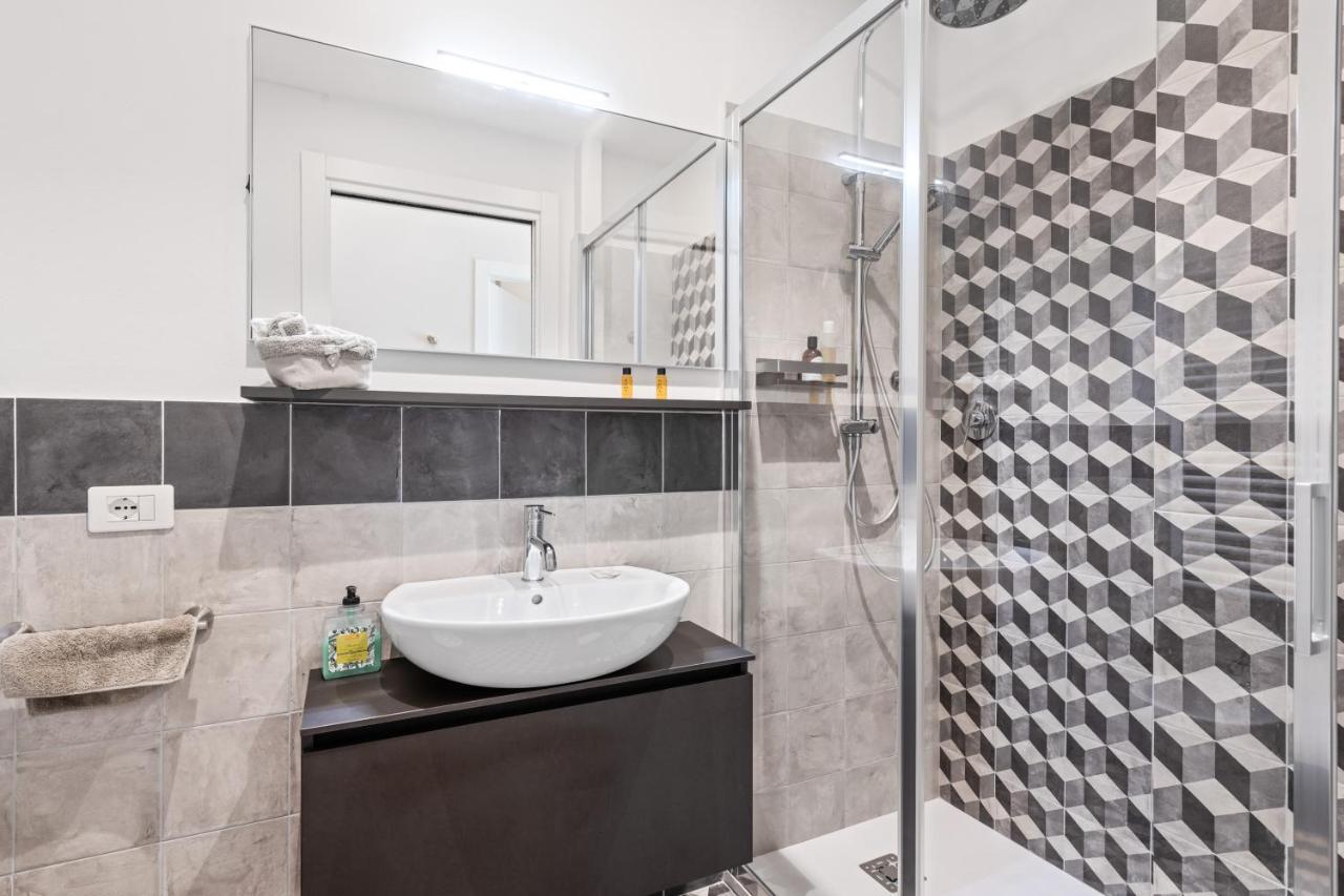 Maragliano Cozy Flat With Balcony Apartment
